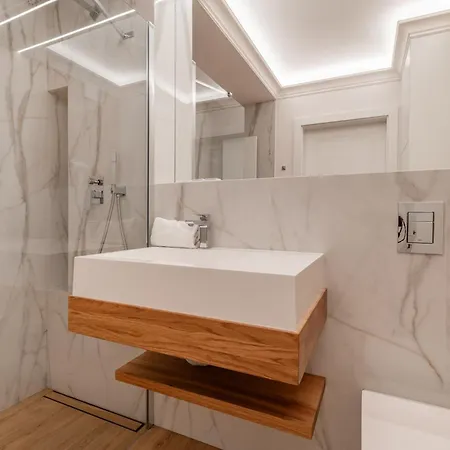 Rentplanet - Halo * Wrocław